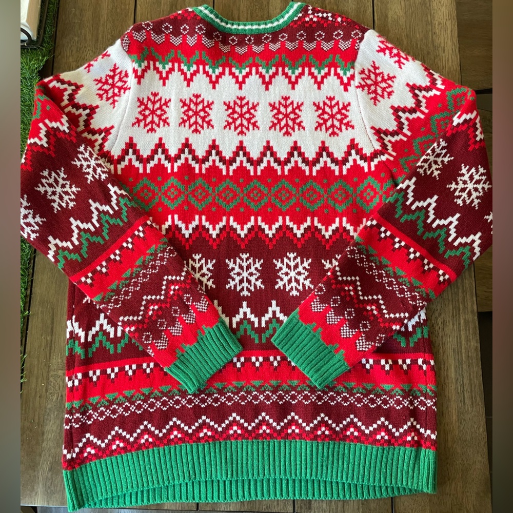 Holiday Time Red and Green Crewneck Sweater with Festive Cat Design - Picture 2 of 10